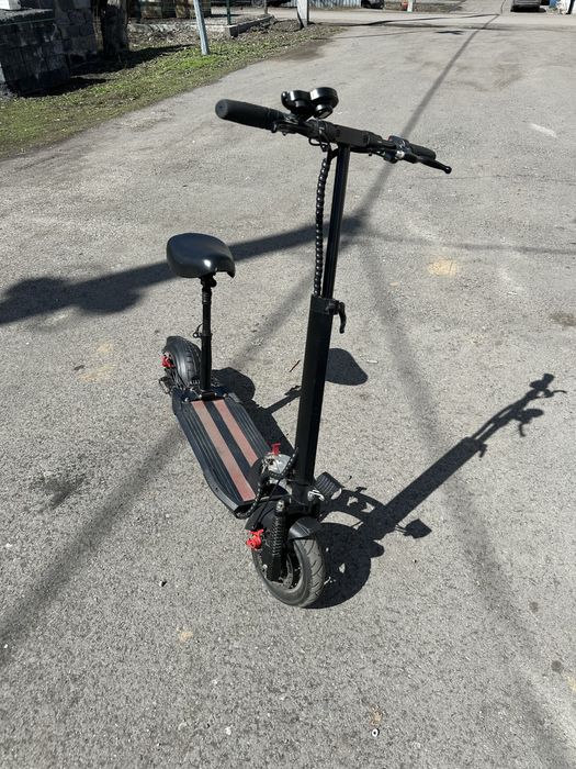 Электросамокат Kugoo m4