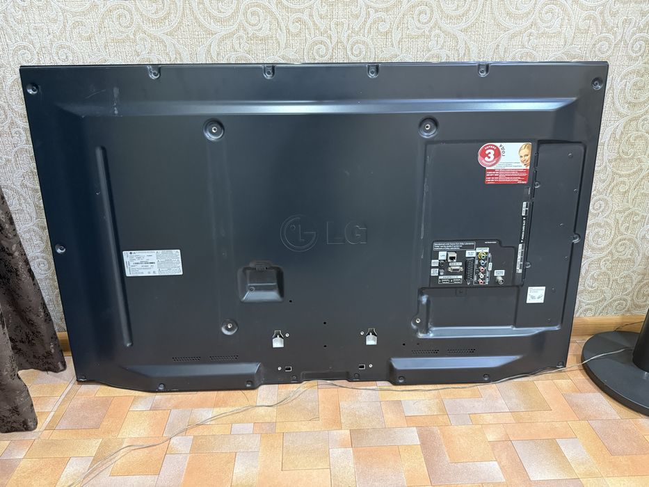 Телевизор LG б/у (без смарт TV)