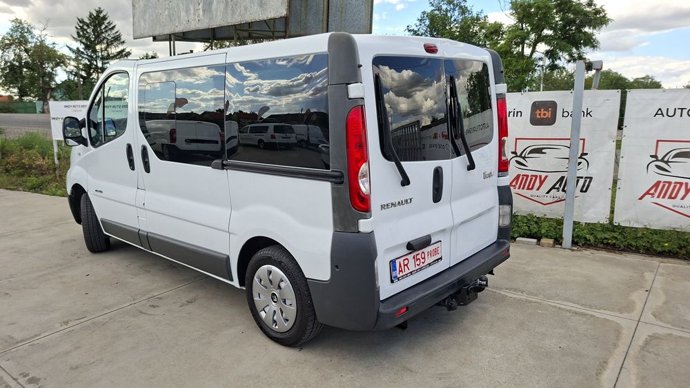 Opel Vivaro Renault  Trafiv 2012 9 loc 2.0 cdti  E5114 cp 264197km clima  2 usi laterale Rate Factură Garantie