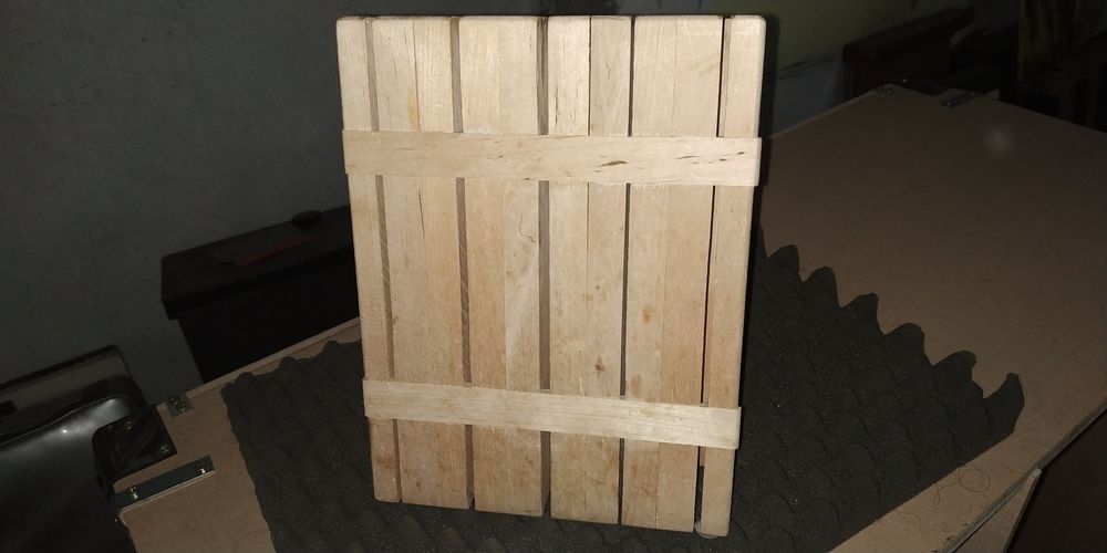 Дървени стойки за ножове