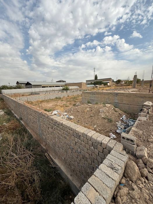 Ункурган,  Обод махаля, Кибрайский район продается земельный участок 4