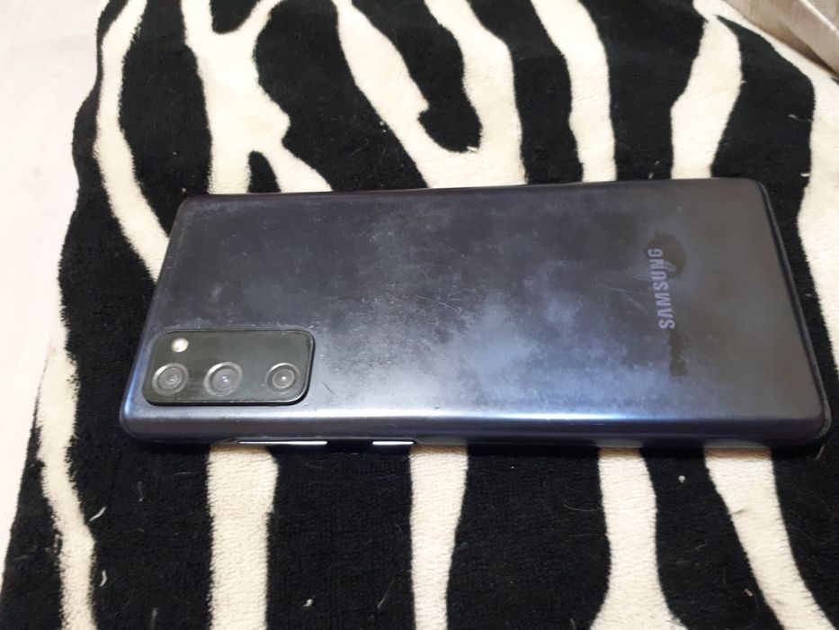 Samsung s20 fe /  Самсунг с20 фе