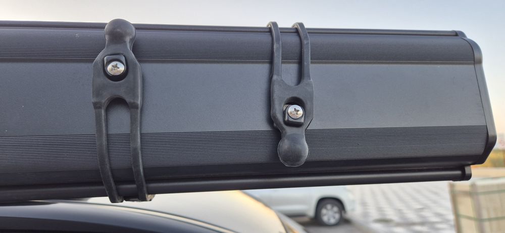 Тент боковой для автомобиля Маркиза