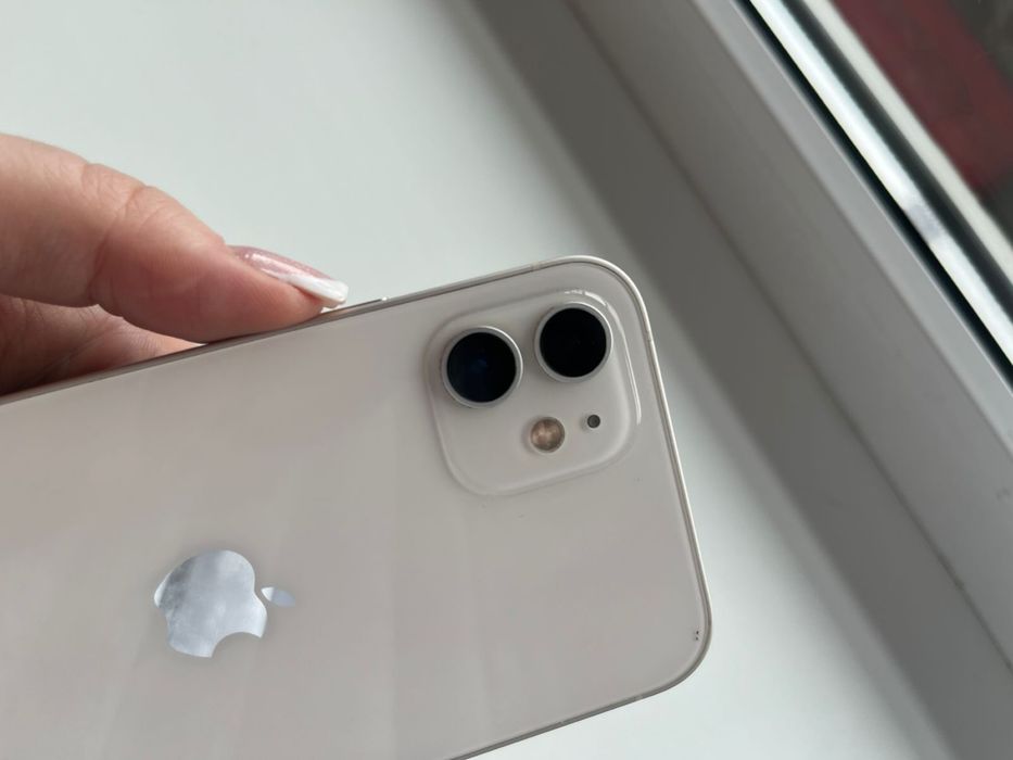 Продам 12 айфон