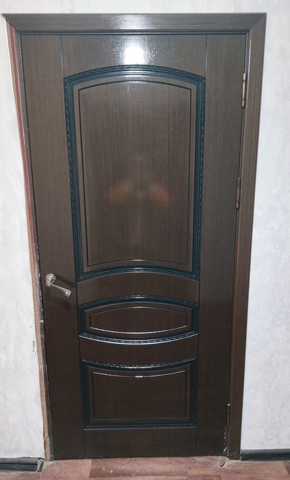 Продам двери бу.