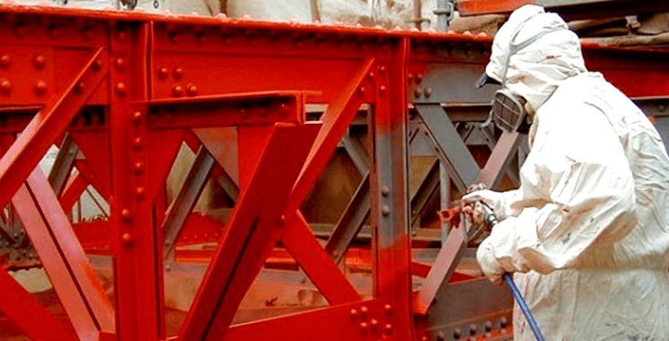 Покраска крыш заборов конструкций