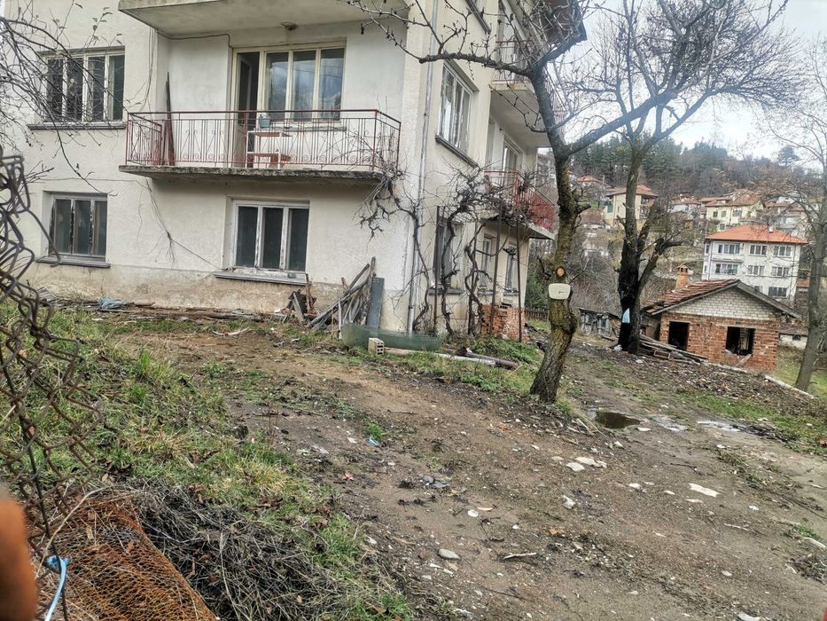 Продава се Къща в с. Момчиловци, Област Смолян - 300 кв.м за 264 €/кв.м - Снимка #23