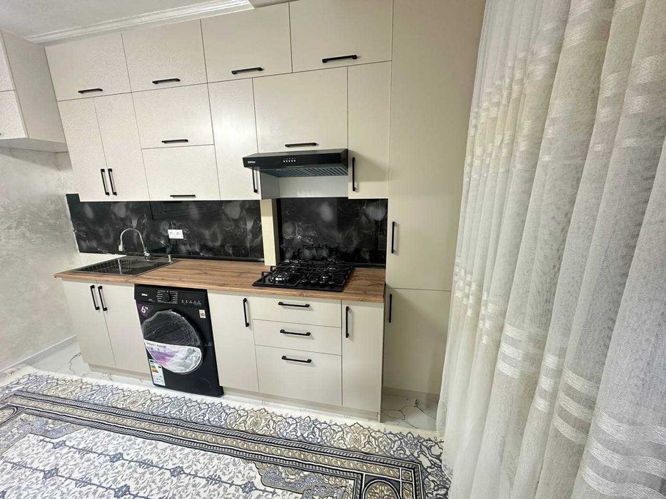 3х комнатная квартира на 2 этаже 79кв/м, в Самарканде