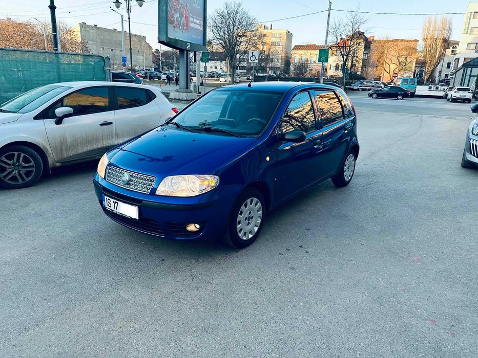 Fiat Punto 1.3Diesel ~ 62000Km ~ Navi Camera A/C Electrice