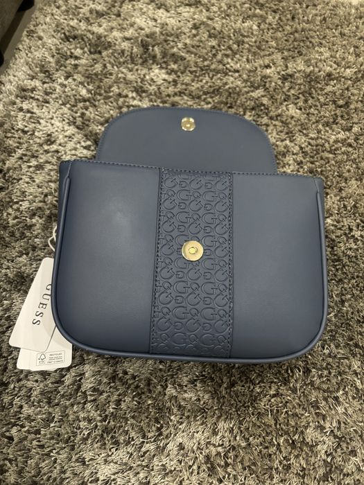 Чанта Guess