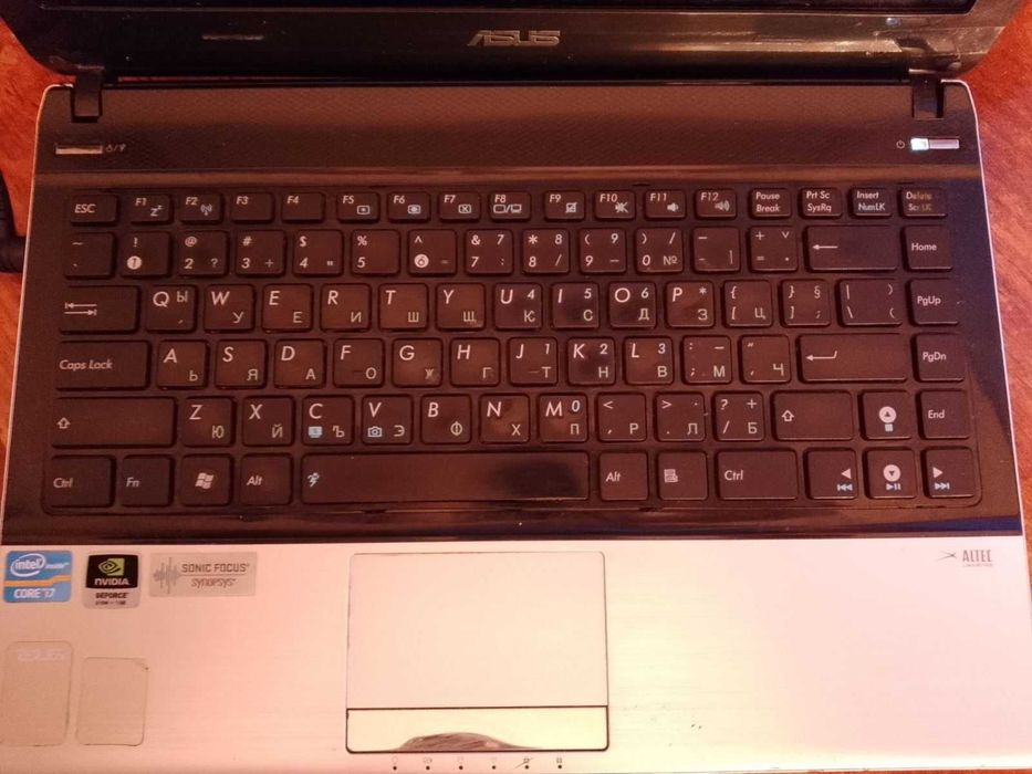 ASUS U31SD на части