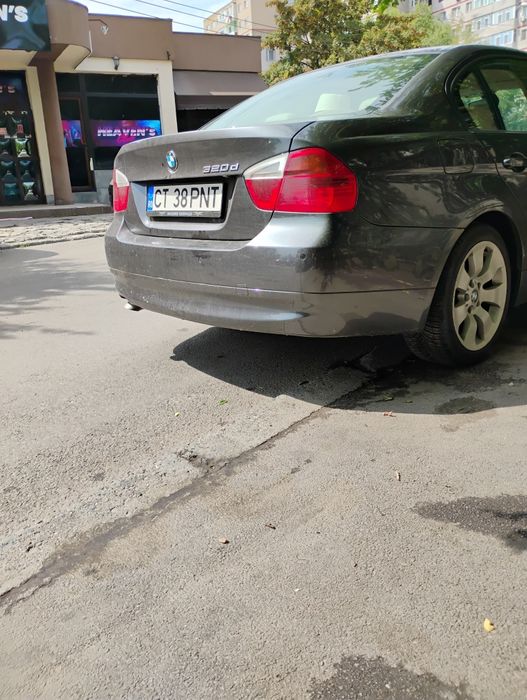 Vând  Bmw  320d  E90