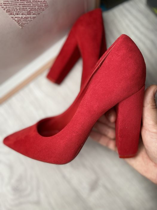 36 размер туфли сатылады