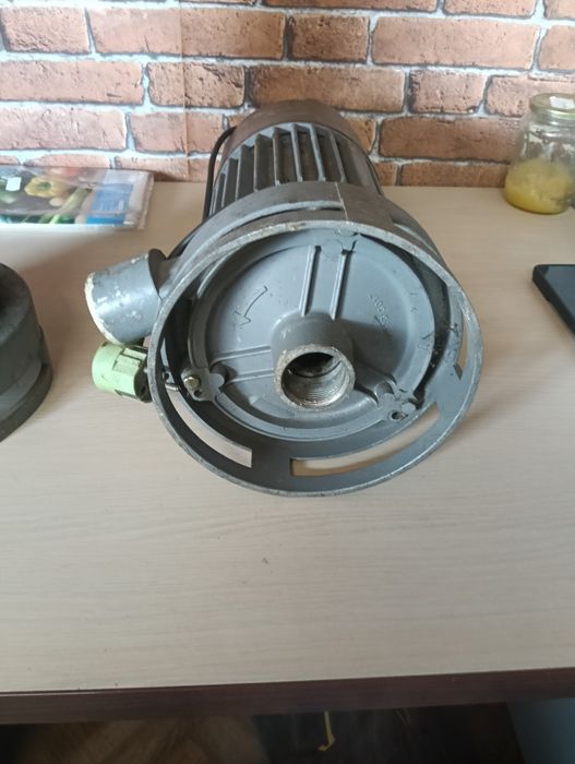 Pompă de apă de suprafață