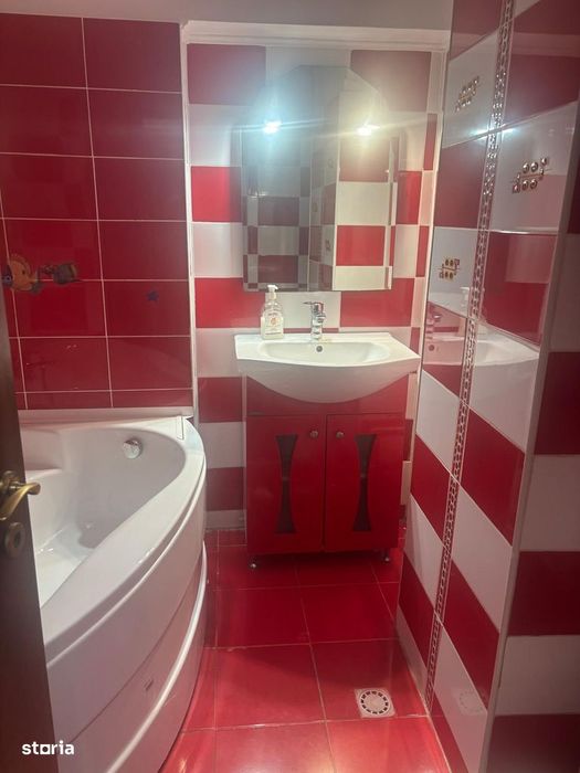 Apartament 2 camere Trocadero 133000 euro