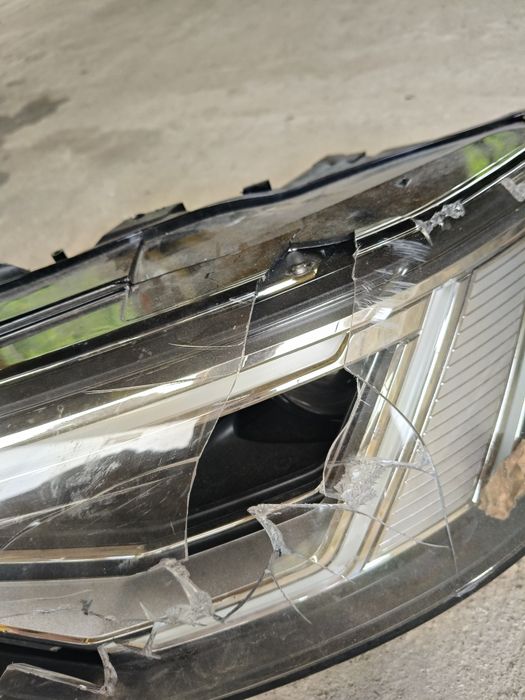 Far Audi A6 2025 full led 4K0941039E