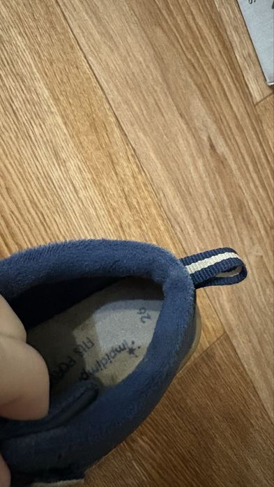 Продам полуботинки детские
