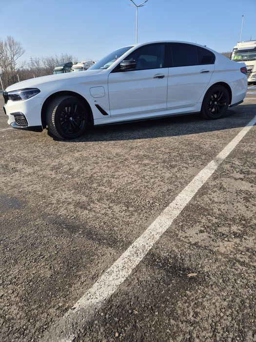 Vând BMW  530e l  xDrive l  M Sport l 2020 l HUD l