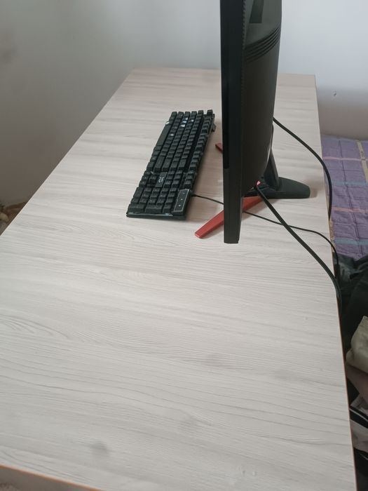 Продам офисный стол