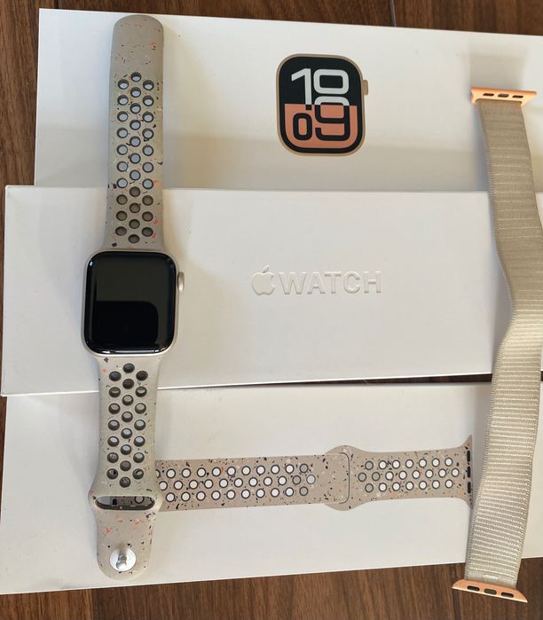 Apple Watch SE2 v2+ Каишка Apple - Nike Sport Band