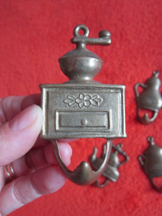 colectie 6 cuiere bronz masiv vintage superbe Germania cadou rar