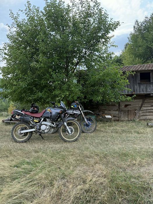 Vând Honda Dominator 650