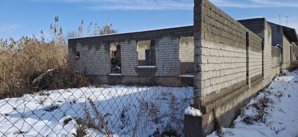 НАЗАРБЕК(Саховат махалля, 4-школа)! Очень дёшево! Срочная продажа!!!