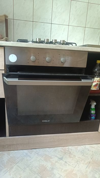 Mobilier de bucătărie în stare perfect buna