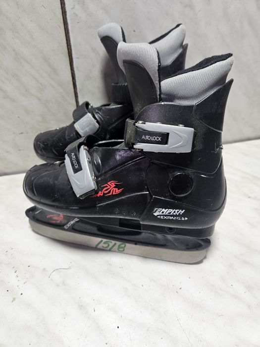 Patine 1518 gheata reglabile marime 29-30-31-32  .