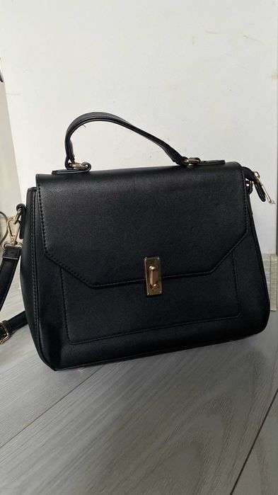 Сумочка  коженая новая