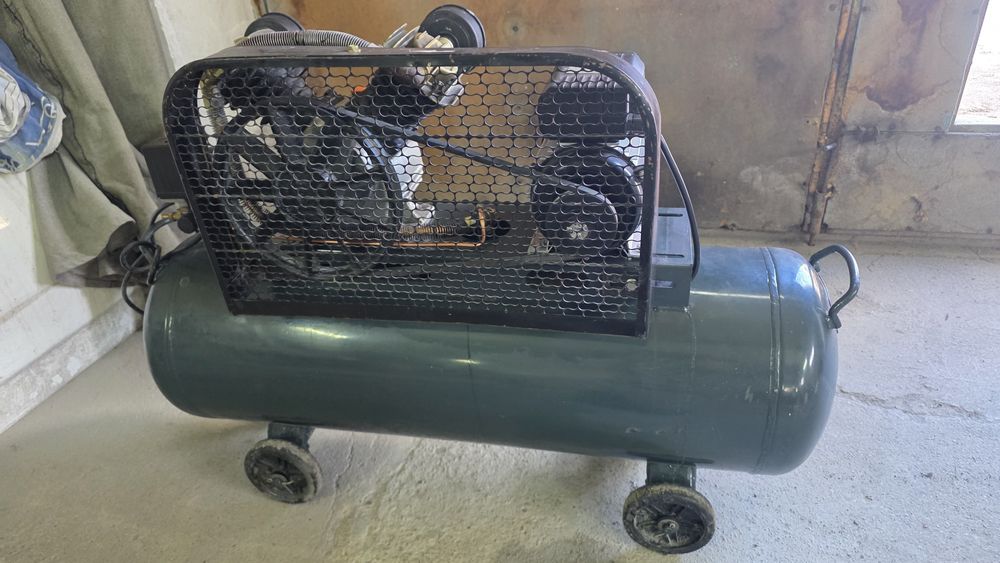 Продам компрессор бу