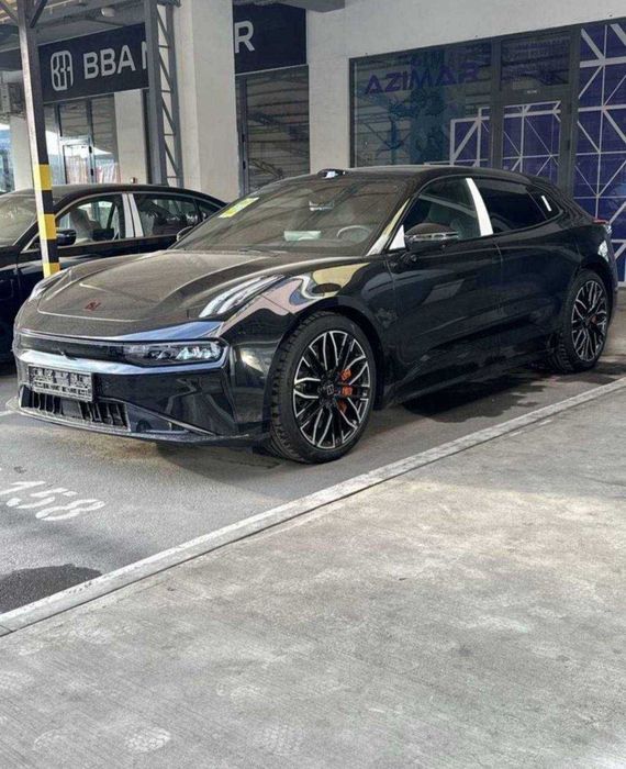 zeekr 001 Z sport 4RWD bosh tolov 13min bilan