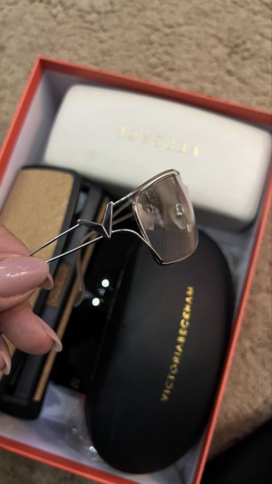 База под макияж Yves Saint Laurent Instant Moisture Glow 40 мл