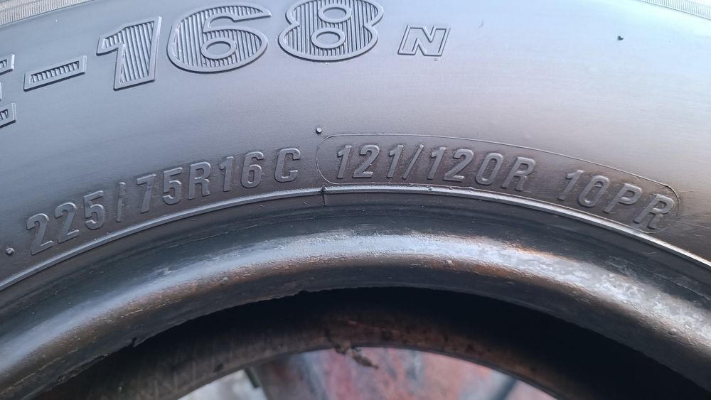 225/75/16 С Maxxis