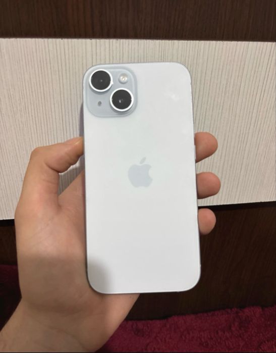 Vand iphone 15 pentru piese recarosare