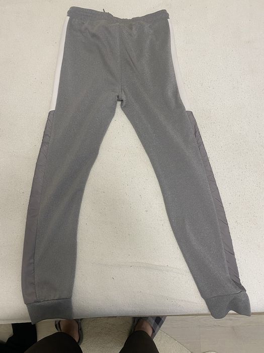 Pantaloni marimea S