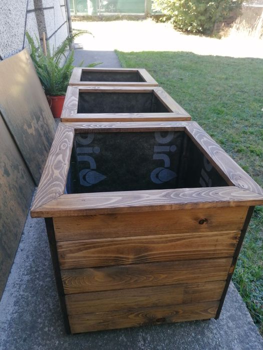 Дървени Кашпи размери по поръчла