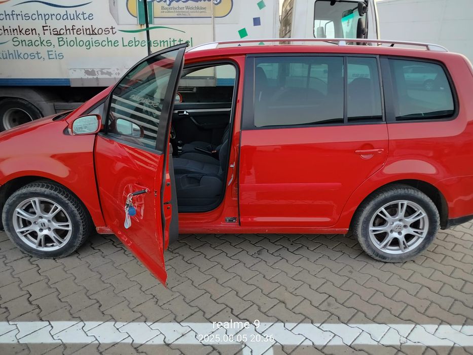 Vand urgent vw touran