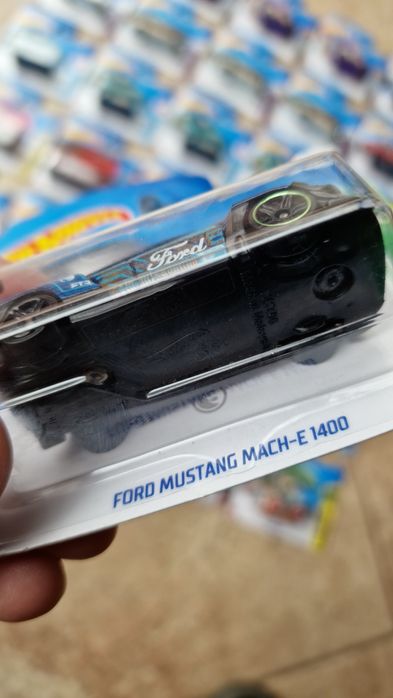 Hot Wheels th sigilat