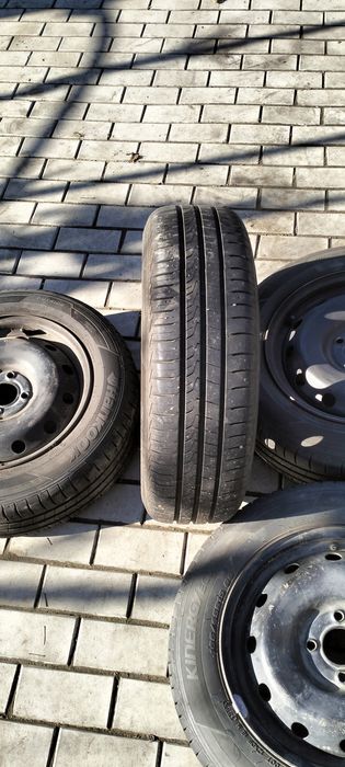 Genți cu anvelope de vară 185/65/R15  88T