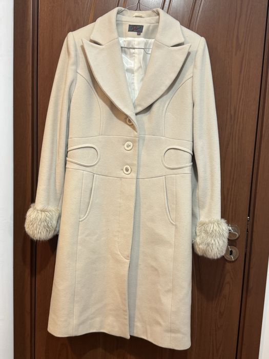 Палто с високо съдържание на вълна