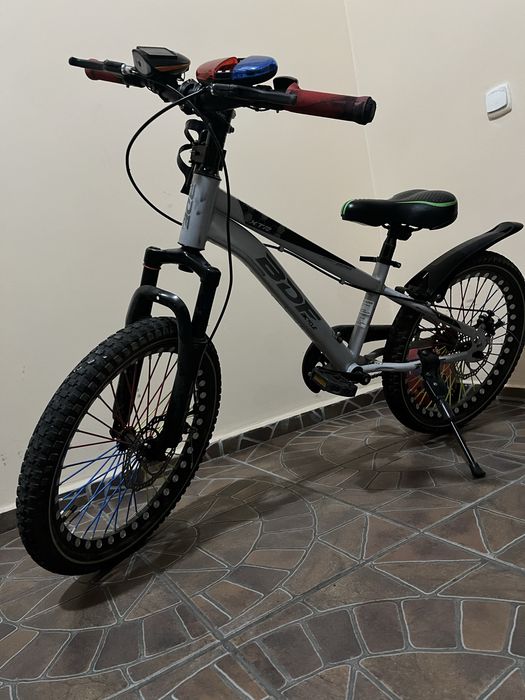 велосипед. на 6.7.8 лет