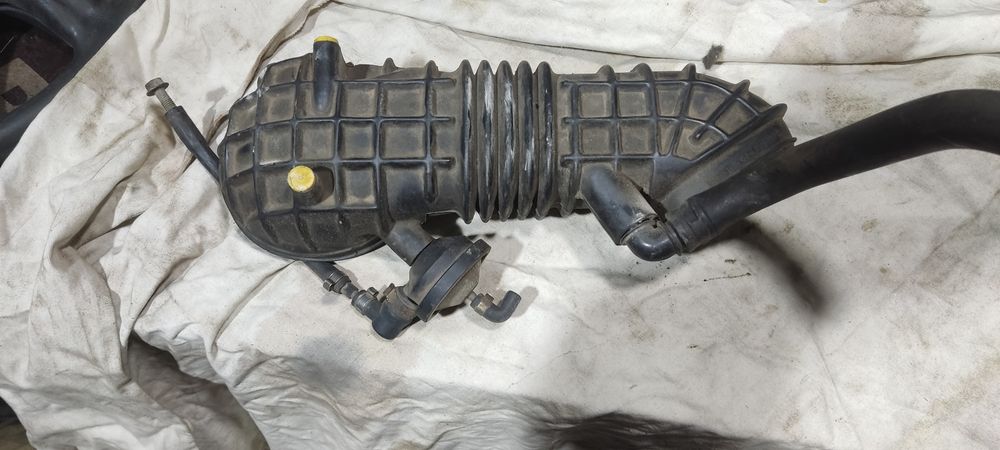 Запчасти от Ауди 100 с4 2.3