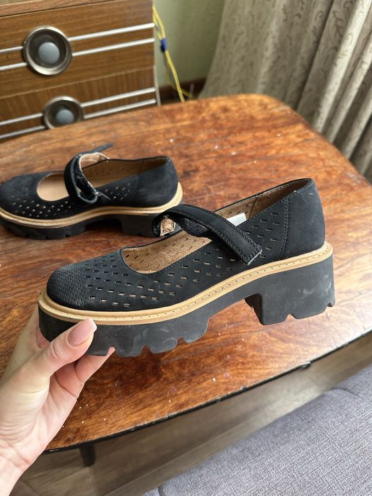 Школьная обувь