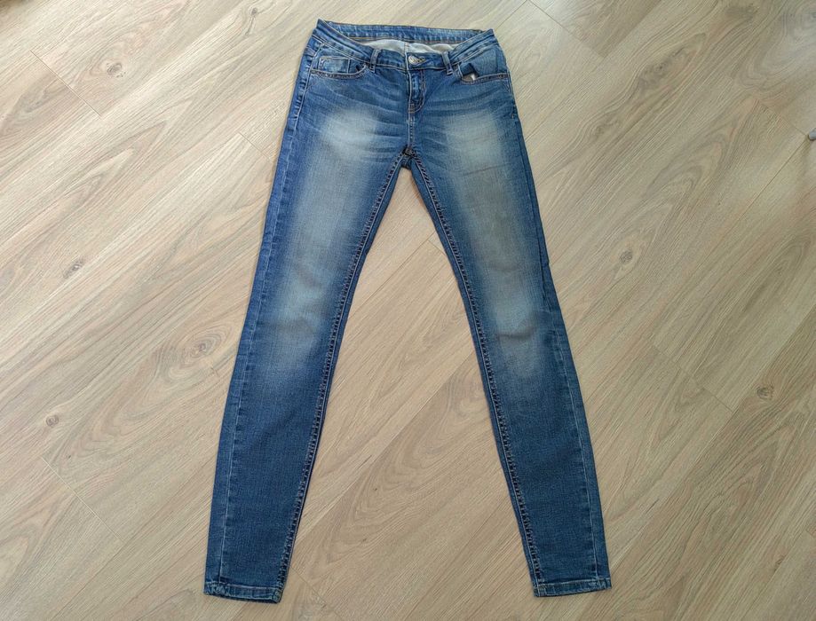 Дънки и панталони