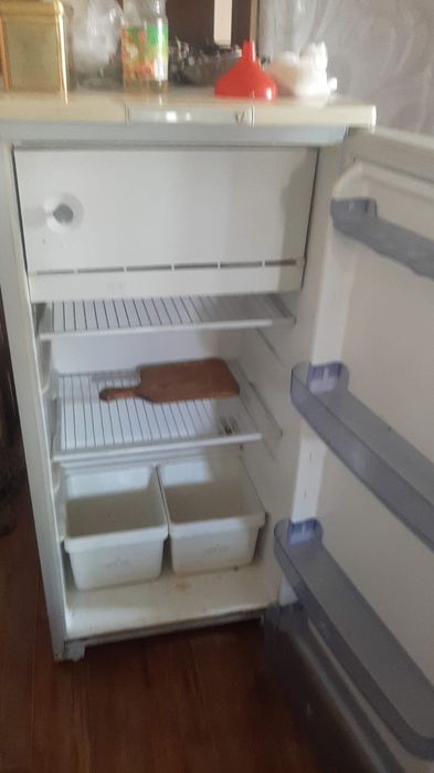 Продам срочно холодильник