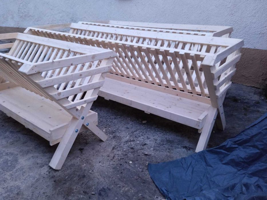 Hranitoare pentru  oi si capre