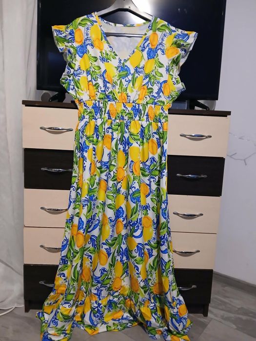 Vând rochii de dama XL