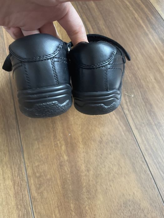 Кожаные туфли новые