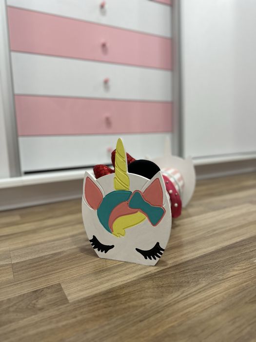 Поставка за диадеми